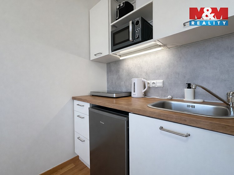 Pronájem bytu 1+kk 17 m² - foto 4