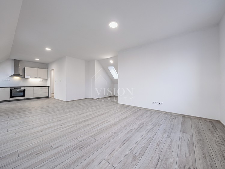 Pronájem bytu 4+kk 90 m² - foto 5