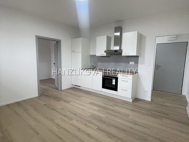 Pronájem bytu 2+kk 50 m² - foto 1