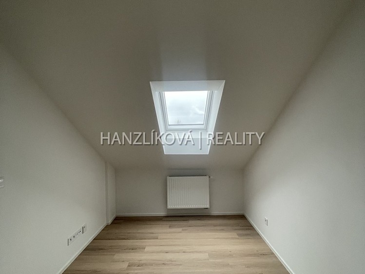 Pronájem bytu 2+kk 50 m² - foto 5