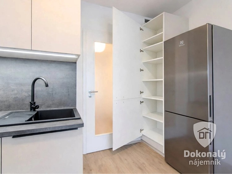 Pronájem bytu 1+kk 33 m² - foto 6