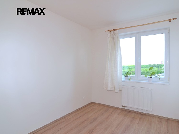 Pronájem bytu 2+kk 48 m² - foto 5