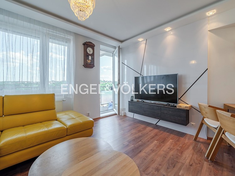 Pronájem bytu 3+kk 70 m² - foto 2
