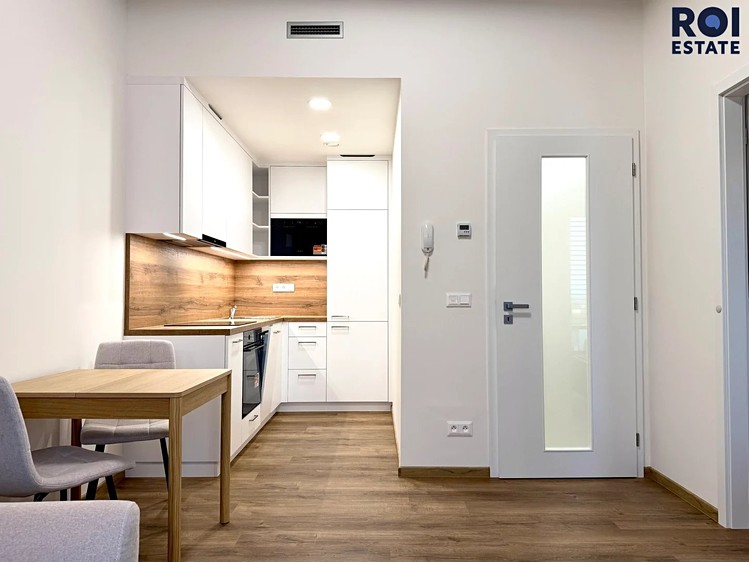 Pronájem bytu 2+kk 38 m² - foto 5