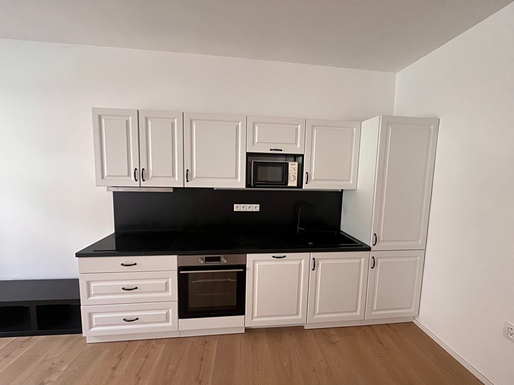 Pronájem bytu 2+kk 60 m² (Jednopodlažní) - foto 3