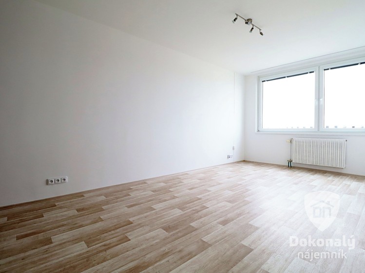 Pronájem bytu 2+kk 44 m² - foto 3