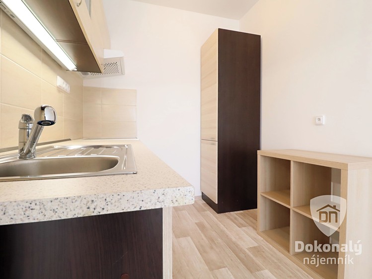 Pronájem bytu 2+kk 44 m² - foto 2