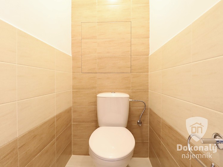 Pronájem bytu 2+kk 44 m² - foto 8