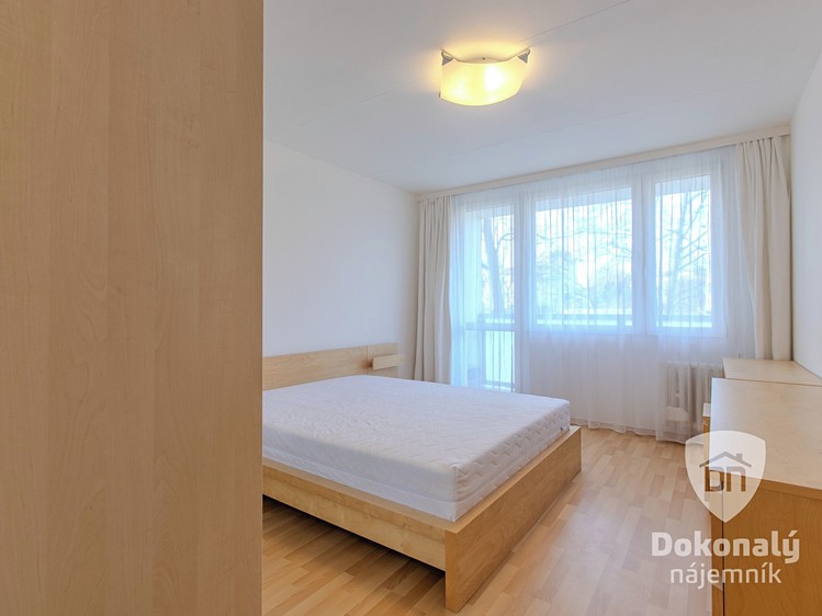 Pronájem bytu 3+1 66 m² - foto 8
