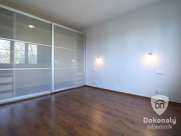 Pronájem bytu 2+1 59 m² - foto 2