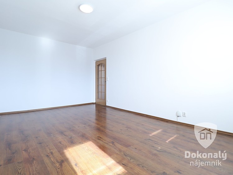 Pronájem bytu 2+1 59 m² - foto 4