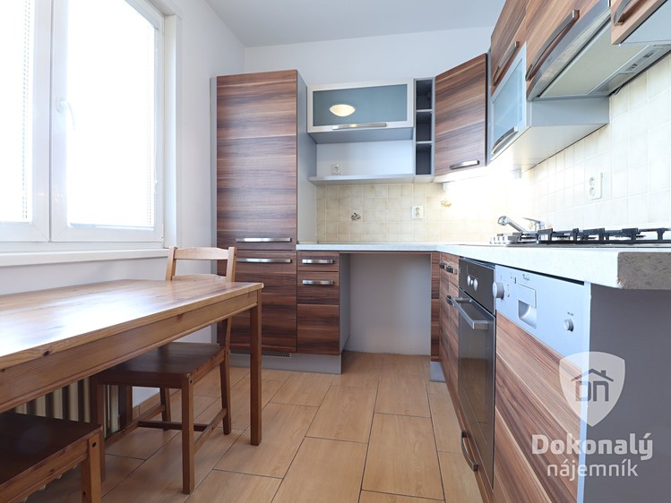 Pronájem bytu 2+1 59 m² - foto 6