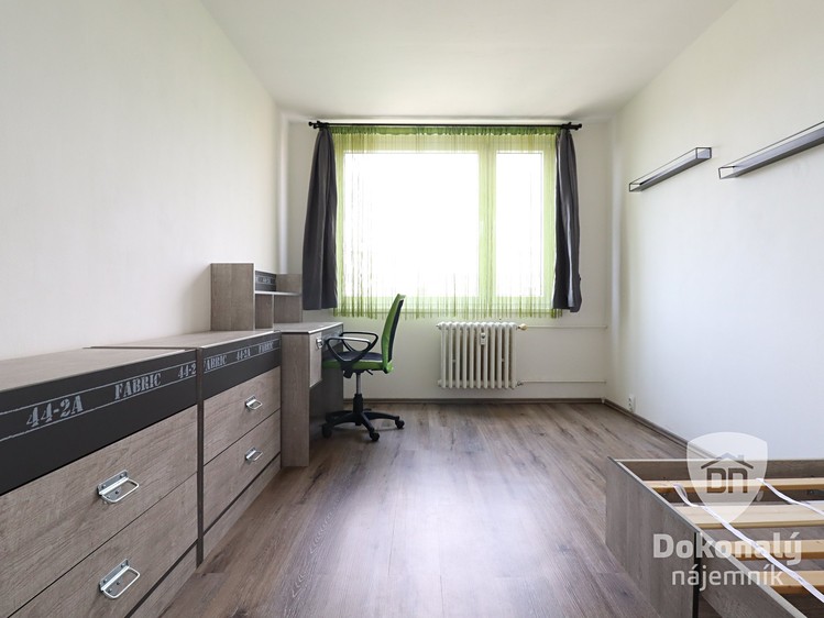 Pronájem bytu 3+1 73 m² - foto 8
