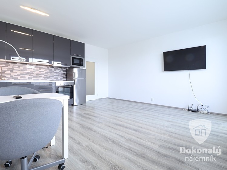 Pronájem bytu 1+kk 34 m² - foto 4
