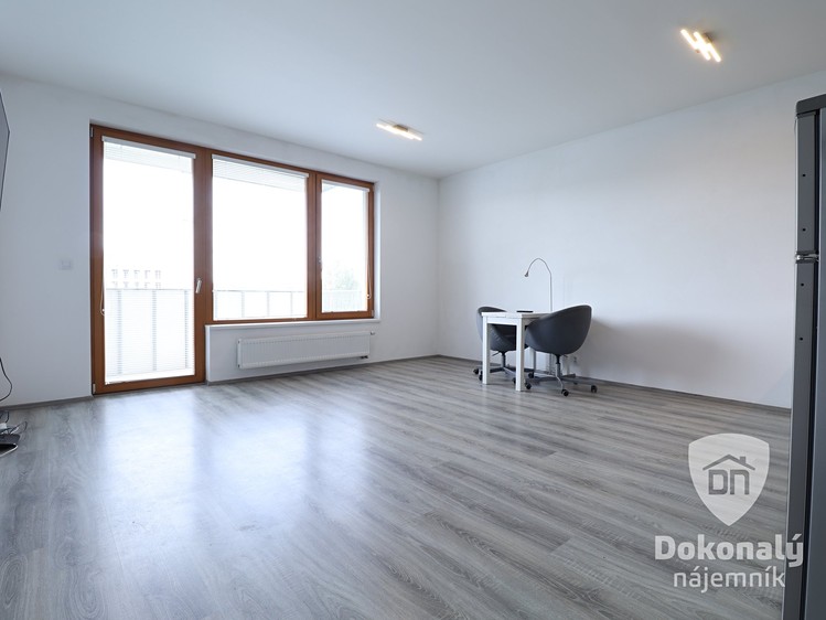 Pronájem bytu 1+kk 34 m² - foto 7
