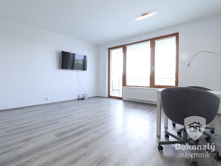 Pronájem bytu 1+kk 34 m² - foto 8