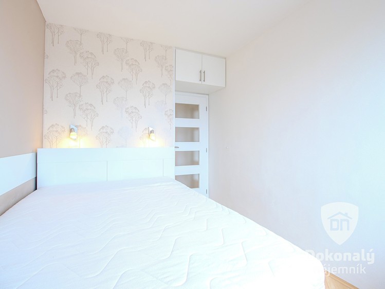 Pronájem bytu 3+kk 73 m² - foto 8