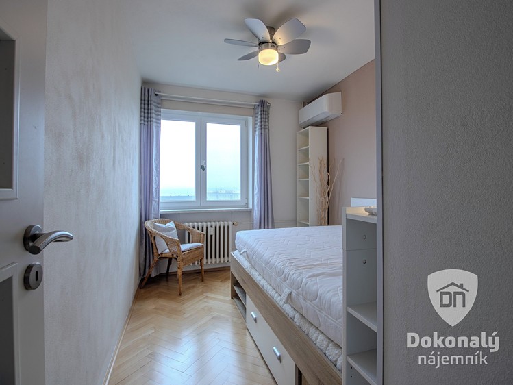 Pronájem bytu 3+kk 73 m² - foto 7