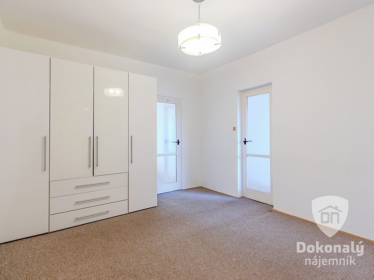 Pronájem bytu 2+1 55 m² - foto 3