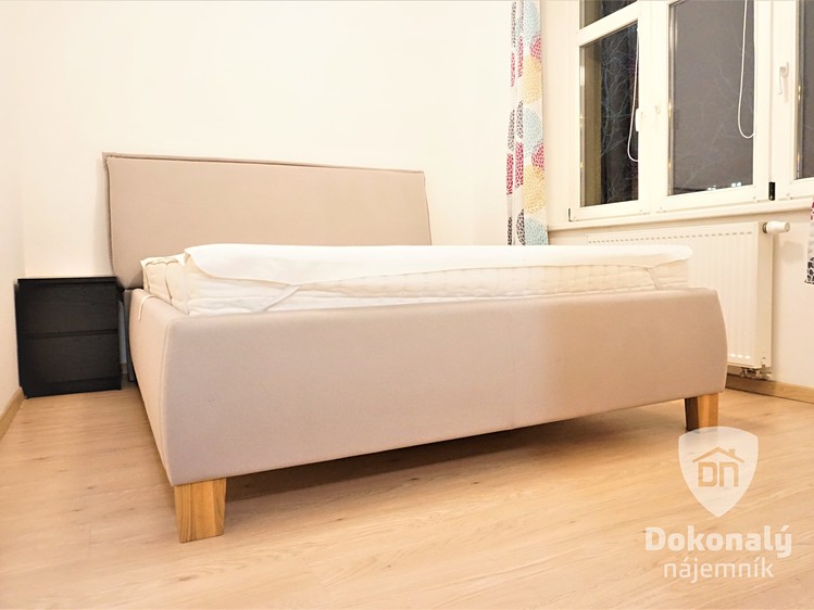 Pronájem bytu 3+kk 55 m² - foto 5