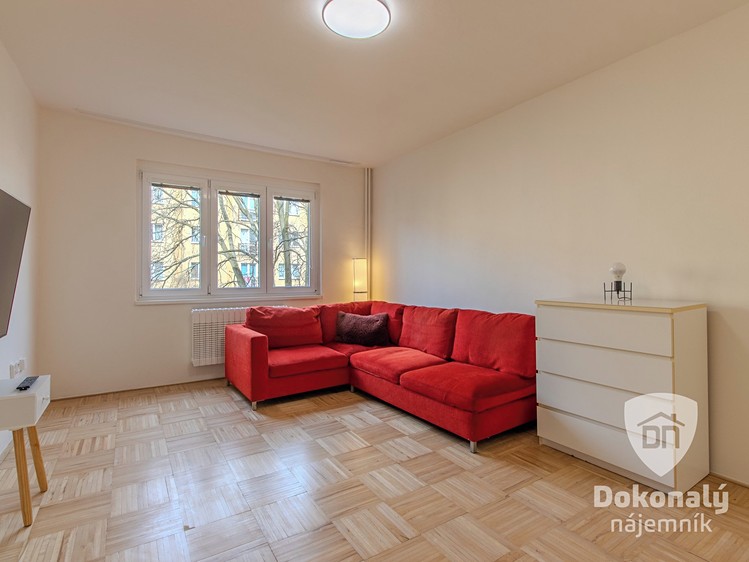 Pronájem bytu 2+1 68 m² - foto 2