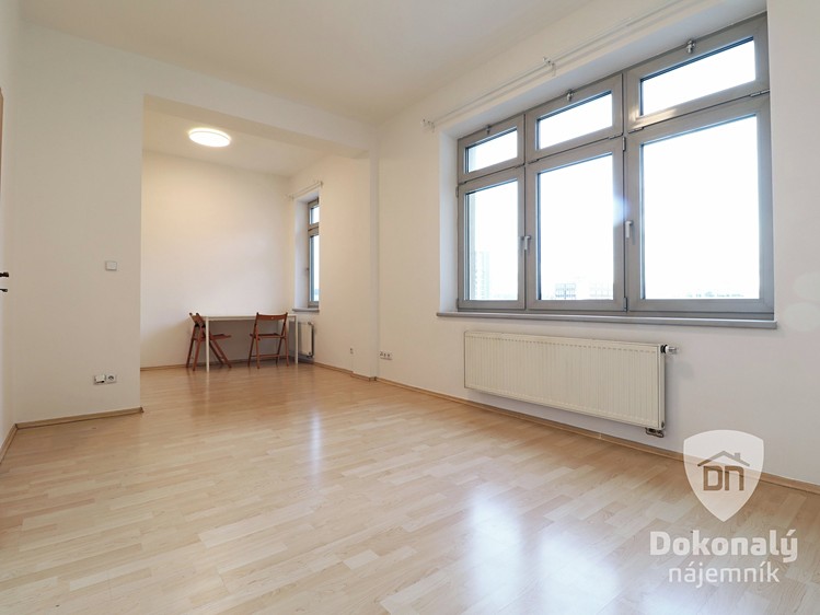 Pronájem bytu 1+kk 34 m² - foto 2