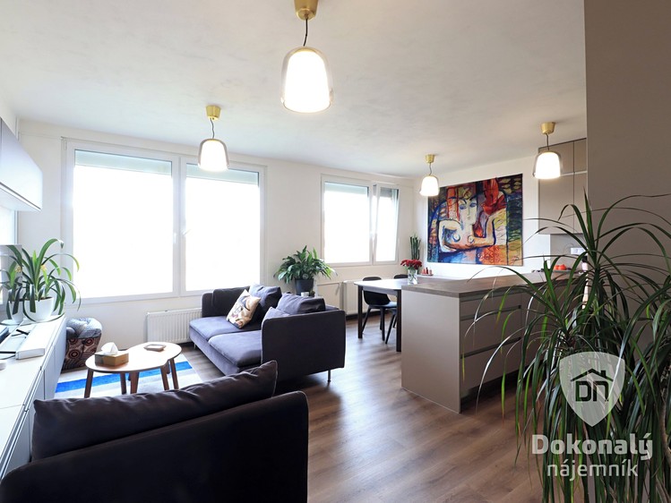 Pronájem bytu 3+kk 68 m² - foto 5