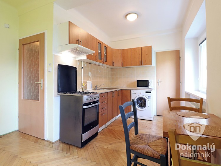 Pronájem bytu 1+kk 32 m² - foto 1