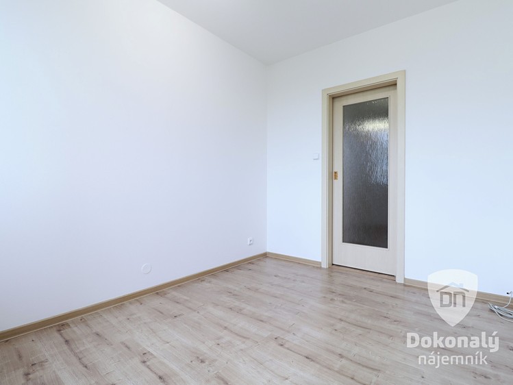 Pronájem bytu 2+kk 39 m² - foto 8
