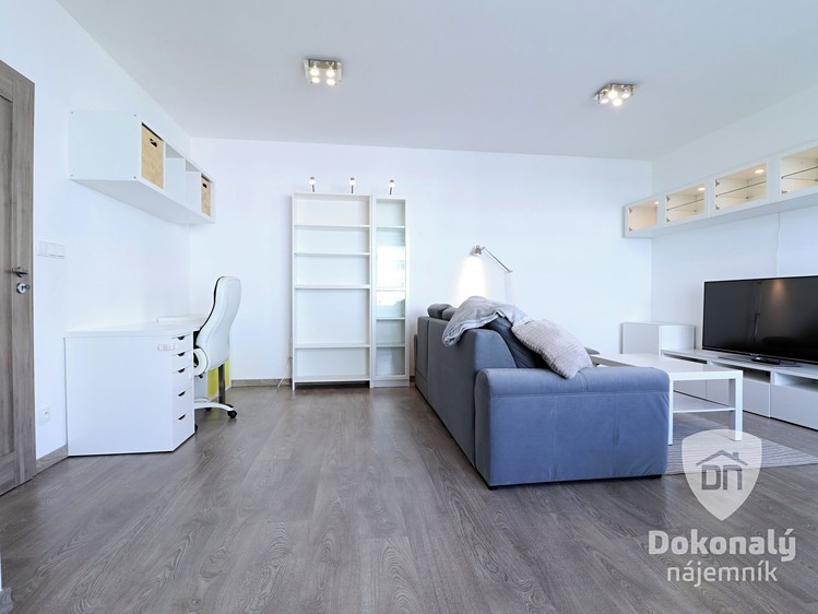 Pronájem bytu 2+kk 61 m² - foto 6