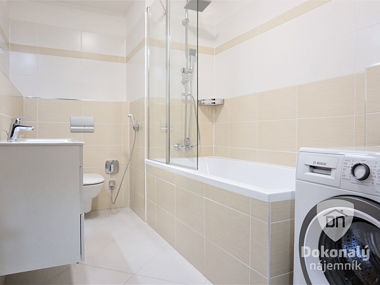 Pronájem bytu 2+kk 55 m² - foto 4