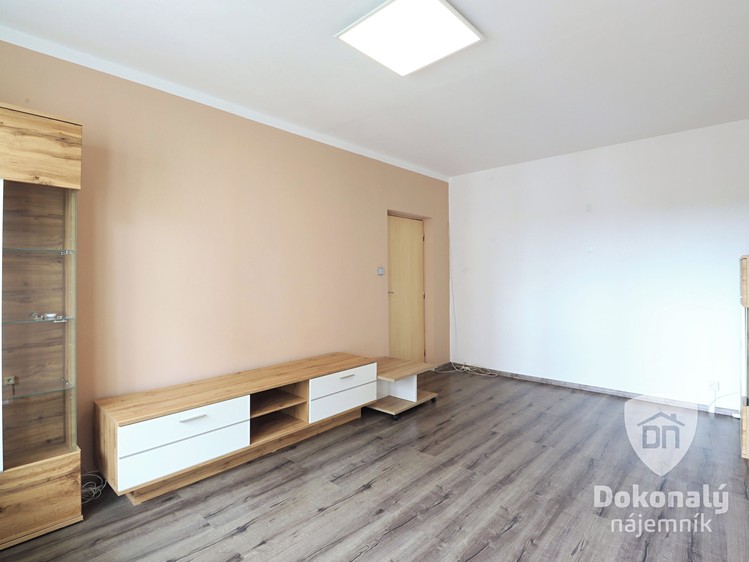 Pronájem bytu 3+1 70 m² - foto 8