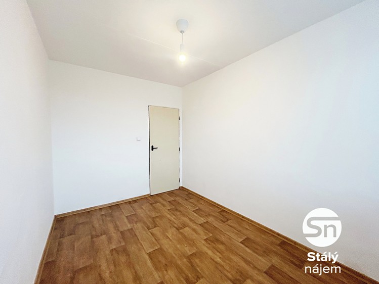 Pronájem bytu 4+1 89 m² - foto 8