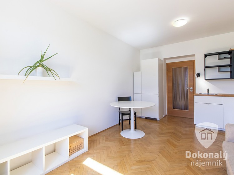 Pronájem bytu 2+kk 42 m² - foto 6