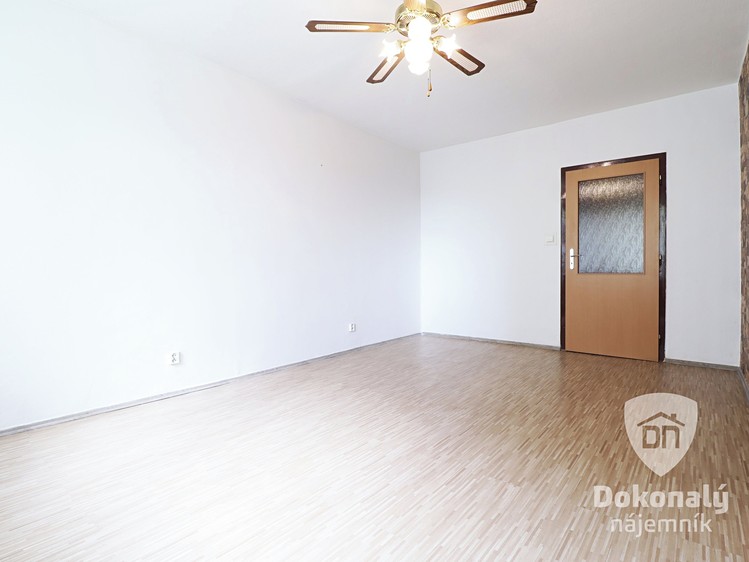 Pronájem bytu 3+1 66 m² - foto 8
