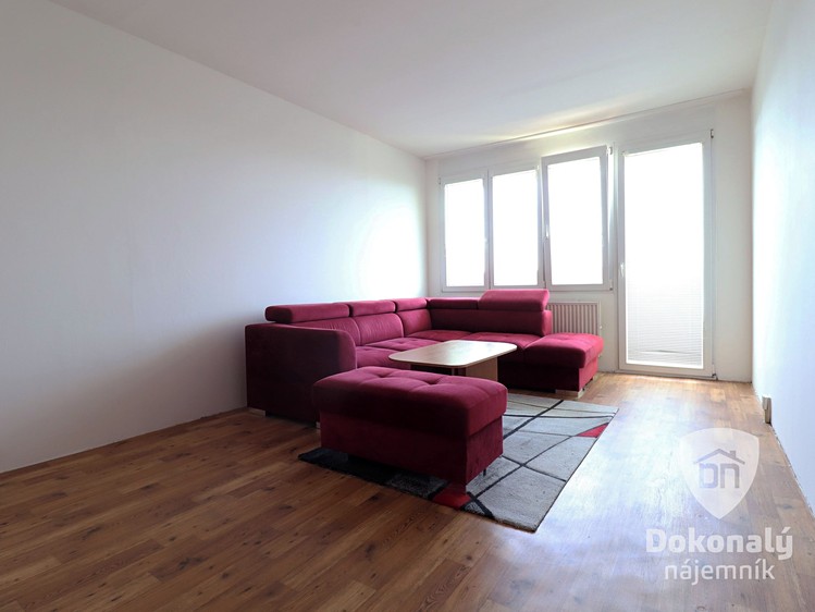 Pronájem bytu 2+1 67 m² - foto 3
