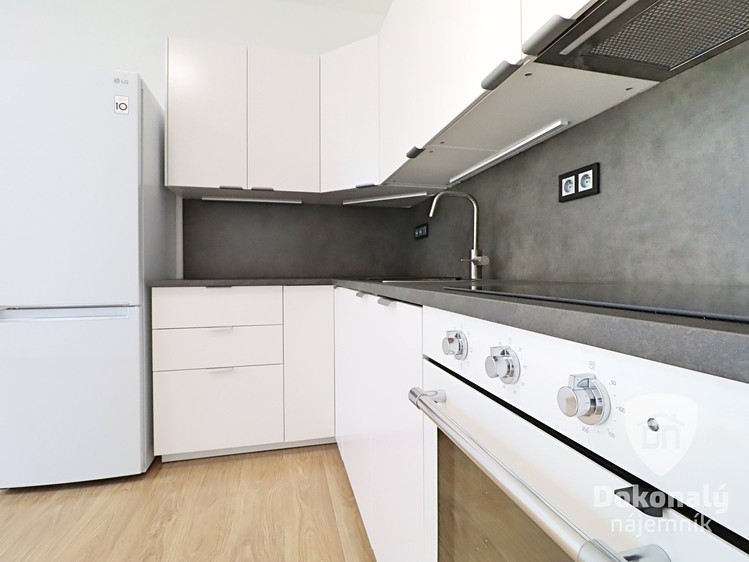 Pronájem bytu 2+kk 43 m² - foto 2