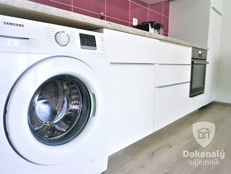 Pronájem bytu 1+kk 39 m² - foto 5