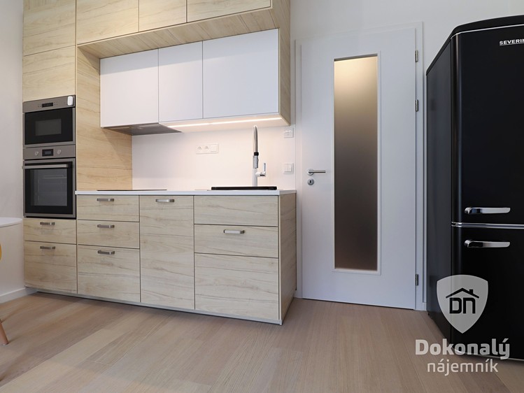 Pronájem bytu 1+kk 28 m² - foto 2