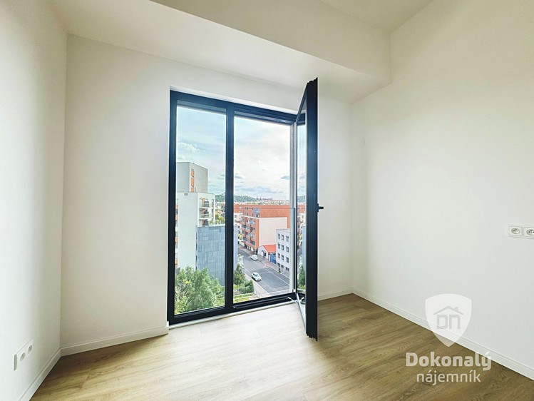 Pronájem bytu 1+kk 37 m² - foto 3