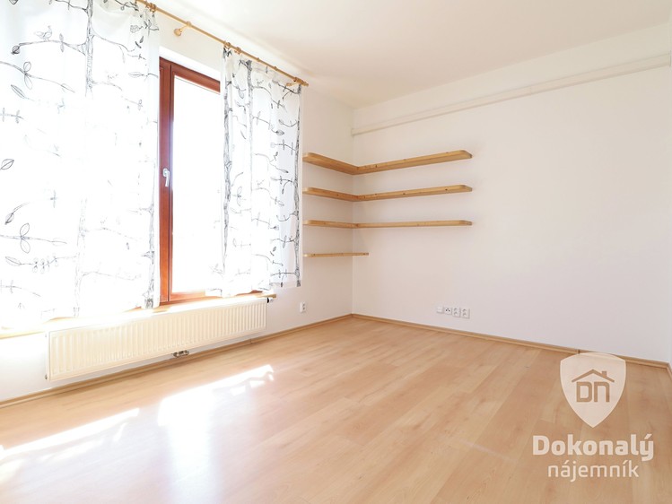 Pronájem bytu 3+kk 65 m² - foto 4