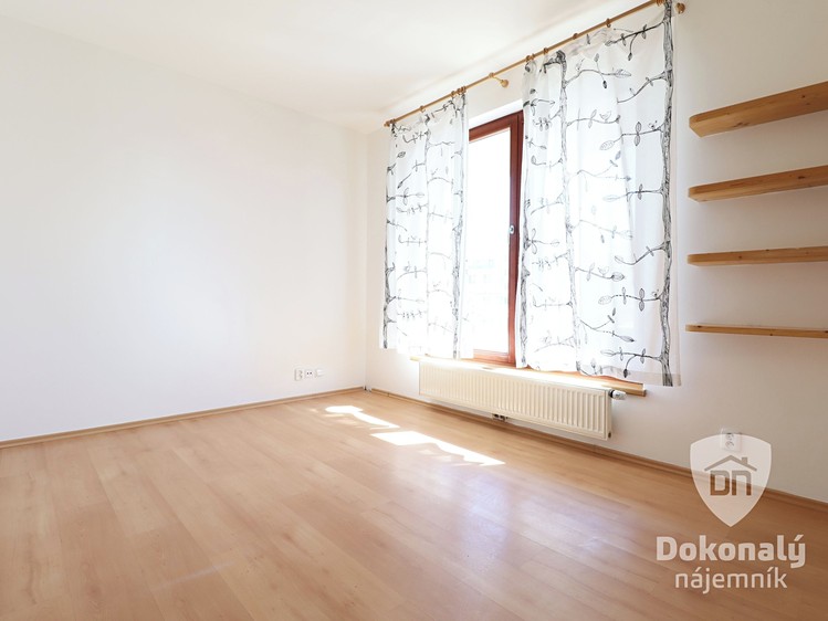 Pronájem bytu 3+kk 65 m² - foto 5