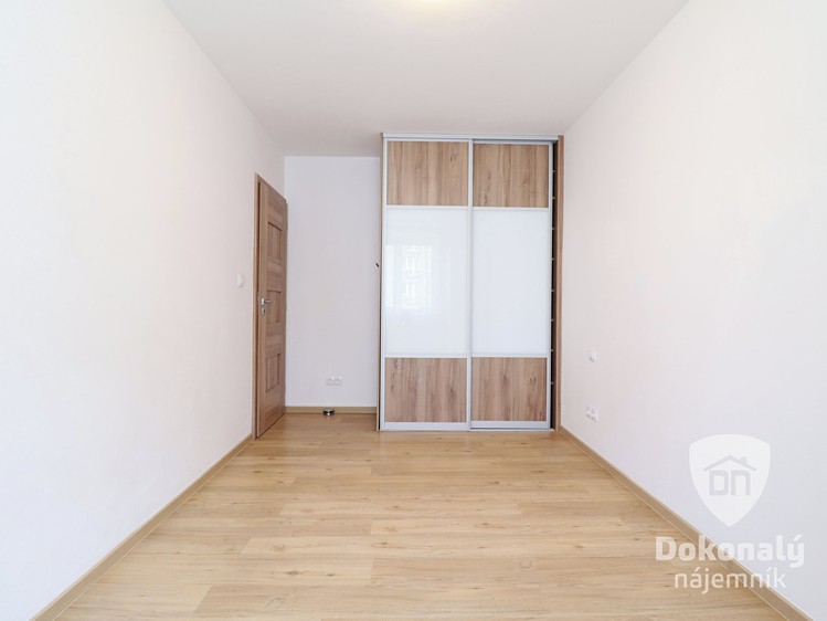 Pronájem bytu 3+kk 57 m² - foto 8