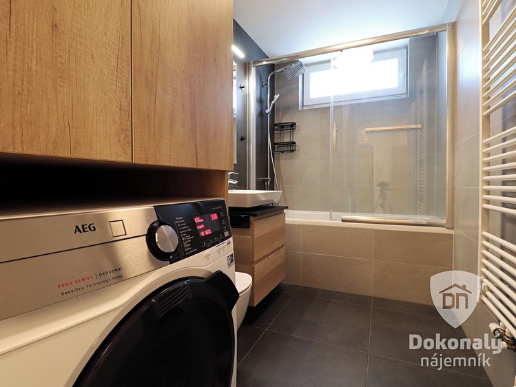 Pronájem bytu 2+kk 49 m² - foto 3