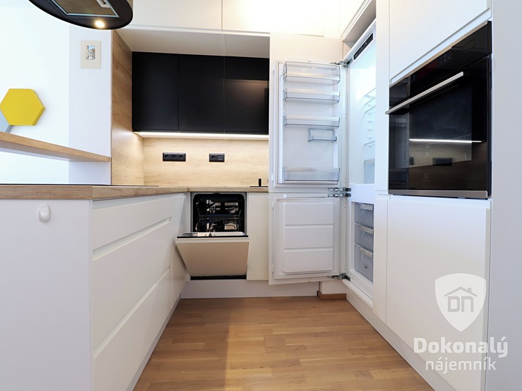 Pronájem bytu 2+kk 49 m² - foto 5