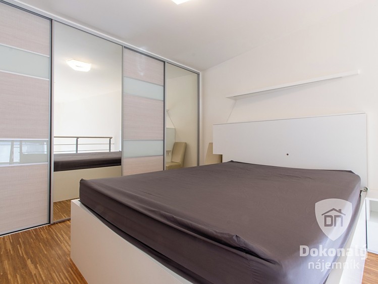 Pronájem bytu 2+kk 48 m² - foto 3