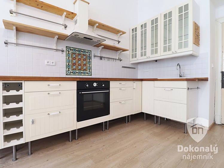 Pronájem bytu 2+kk 57 m² - foto 1