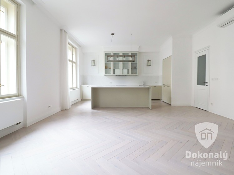 Pronájem bytu 2+kk 75 m² - foto 1