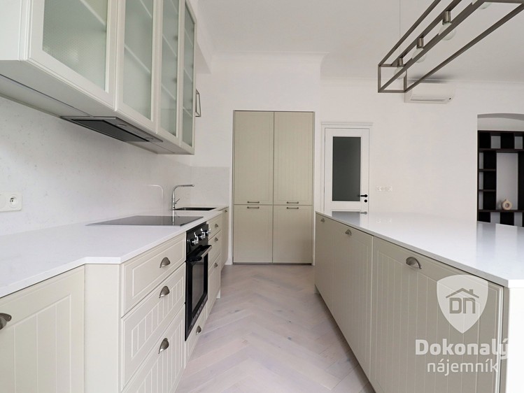 Pronájem bytu 2+kk 75 m² - foto 5
