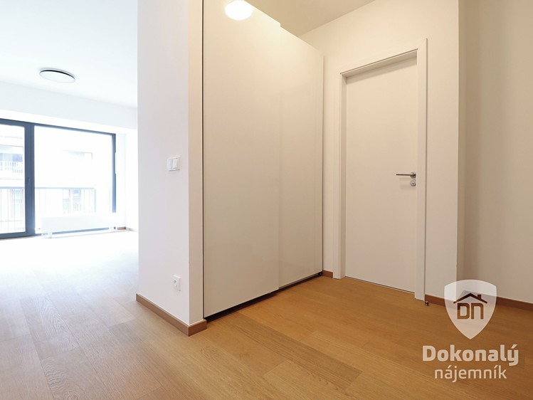Pronájem bytu 2+kk 43 m² - foto 7